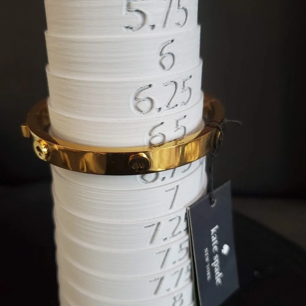 Kate Spade New York‎ Spot the Spade Cut Out Hinged Bangle Gold Plate NWT - Picture 5 of 9